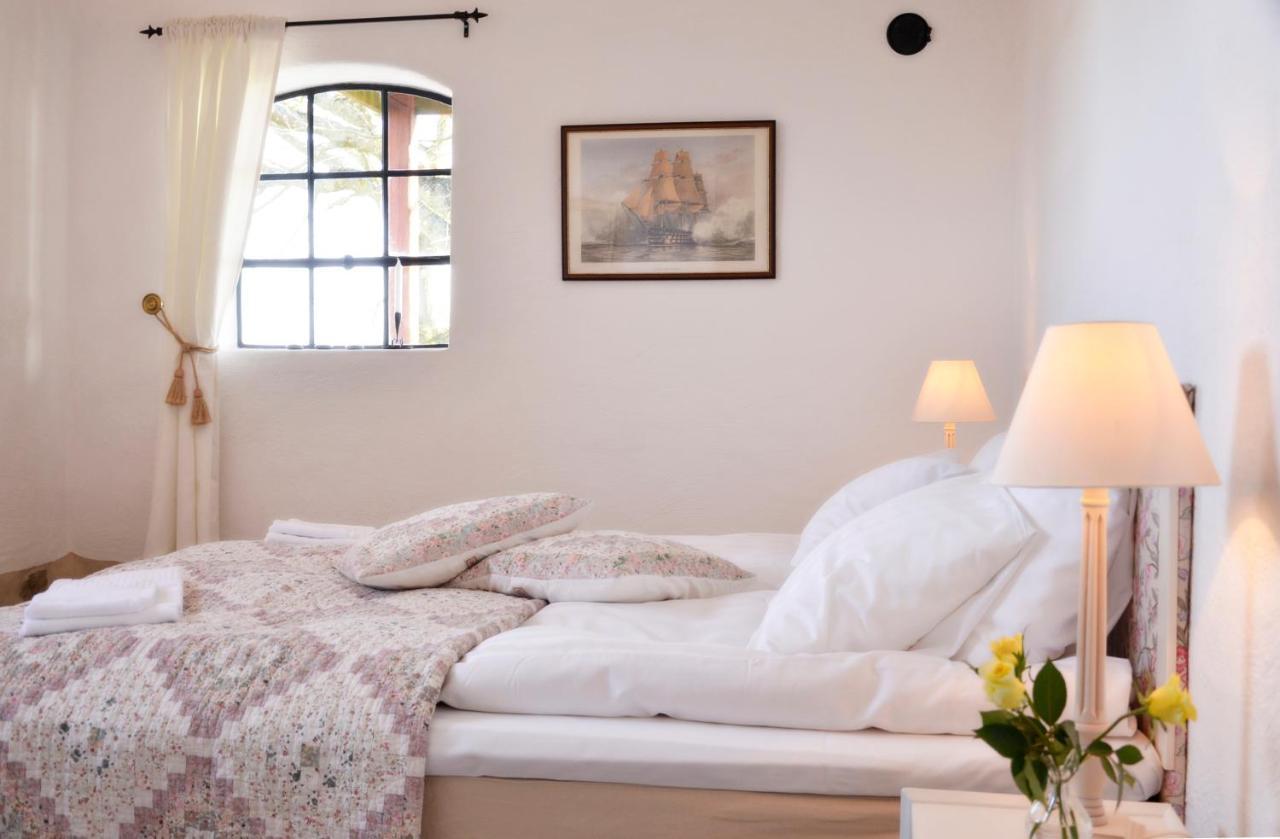 Torsborgs Gard Bed & Breakfast Simrishamn Dış mekan fotoğraf